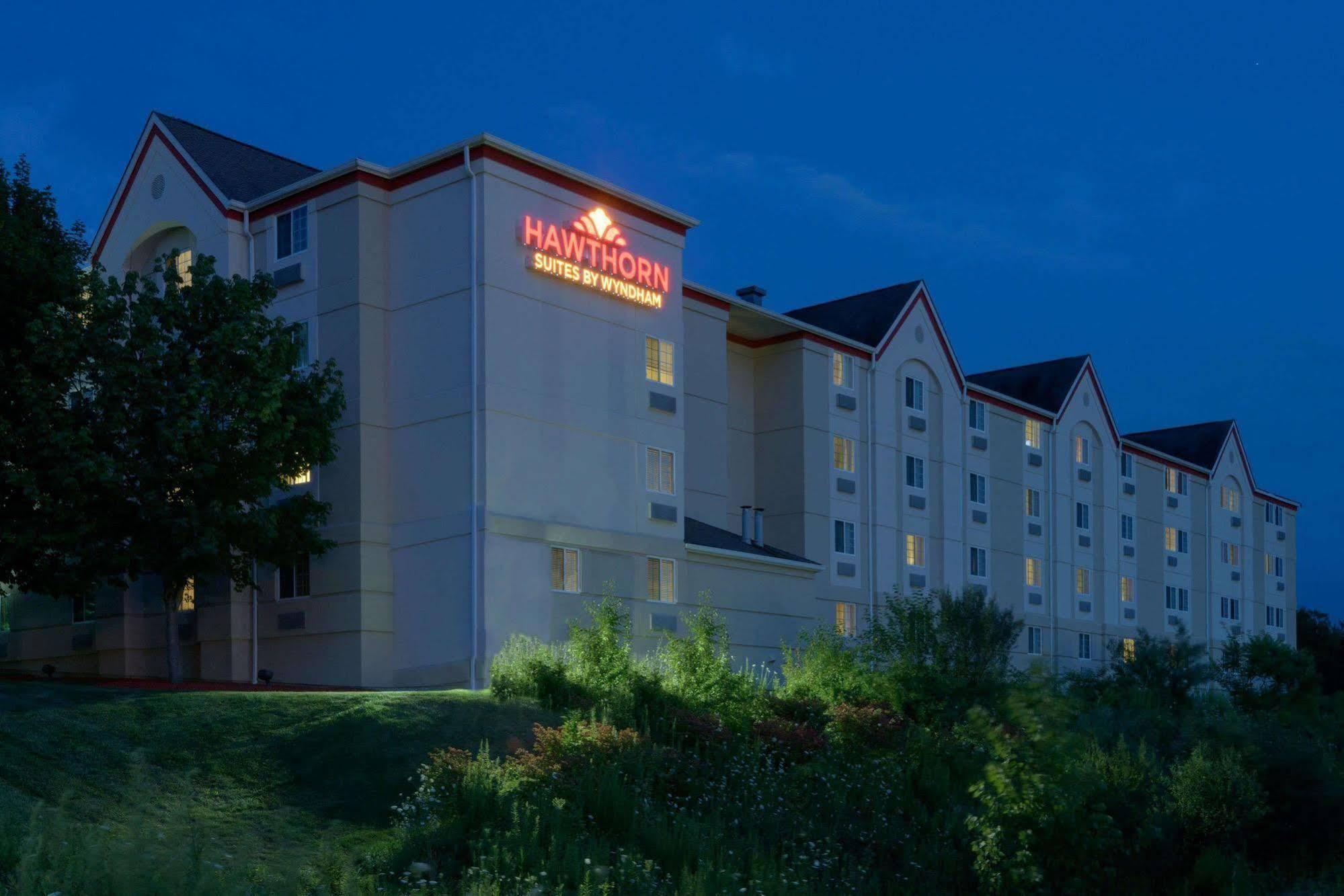 Mainstay Suites Hartford Meriden Exteriör bild