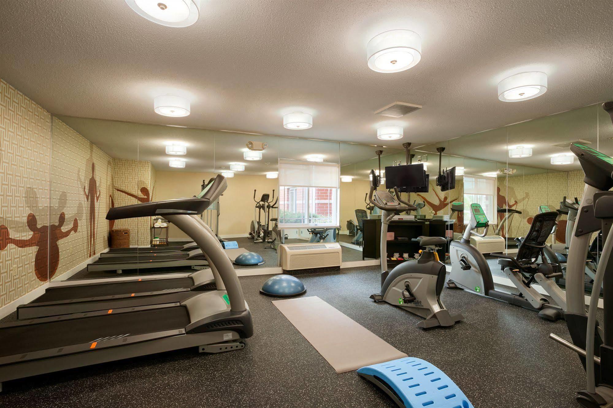 Mainstay Suites Hartford Meriden Exteriör bild